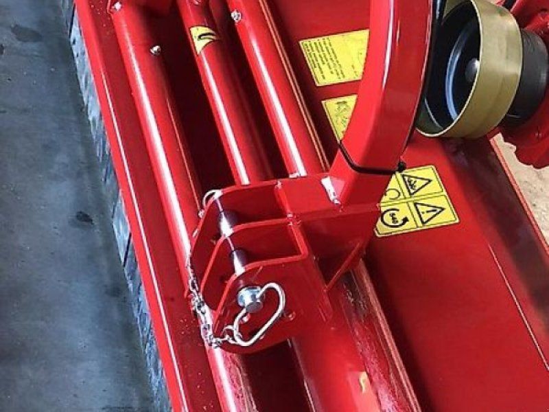 Omarv Schlegel Mäher