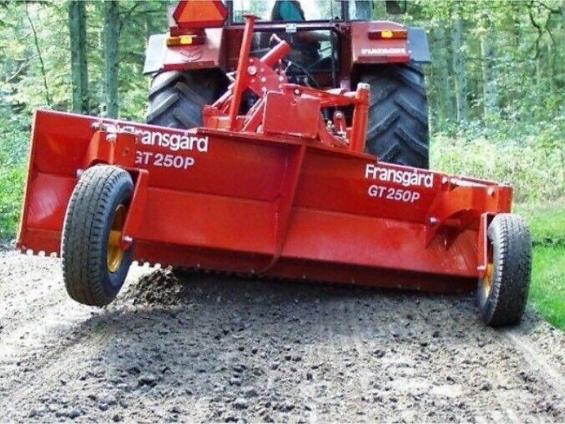 Fransgard Planierschild Wegehobel Wiesenhobel Schneeschild