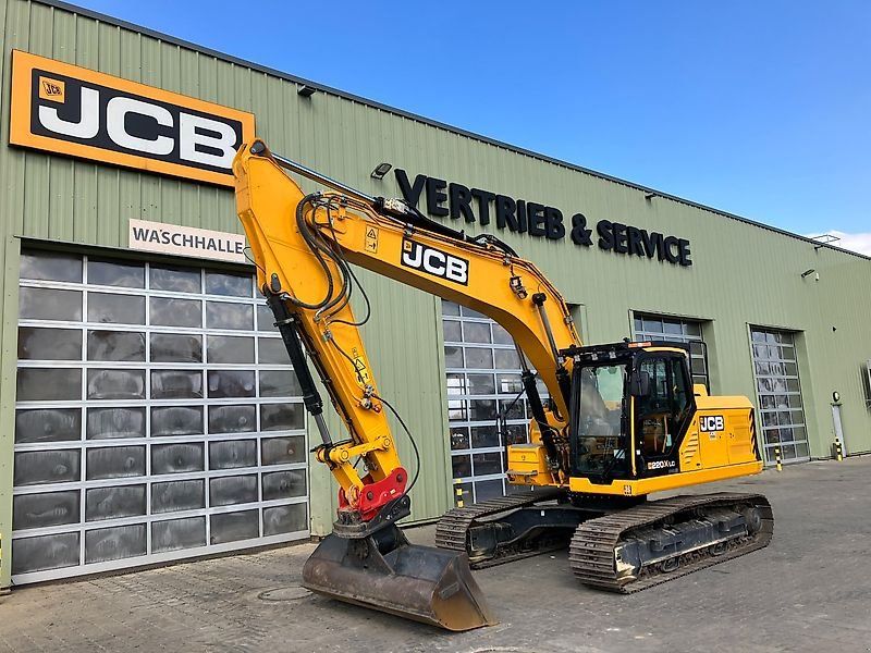 JCB 220X mit Wolff Abbruchgitter