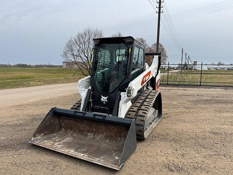 Bobcat T66