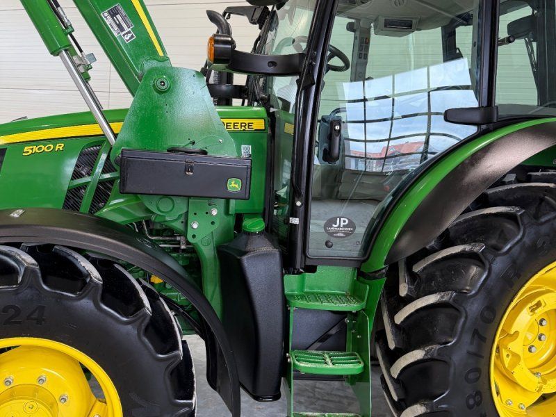 John Deere 5100R