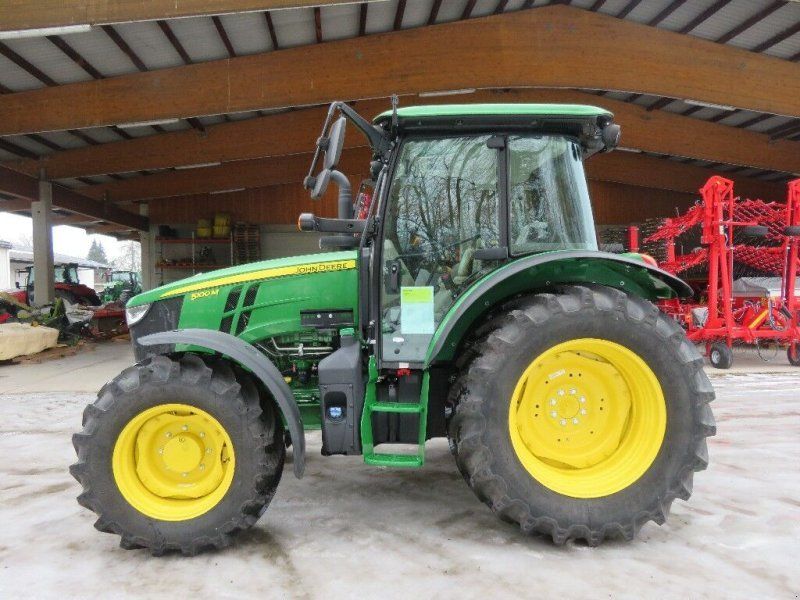 John Deere 5100 M