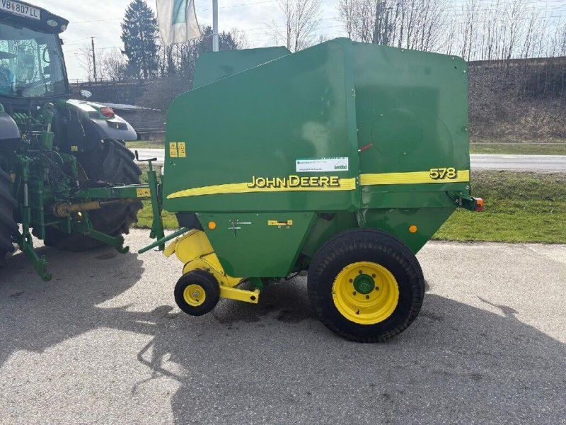 John Deere 578