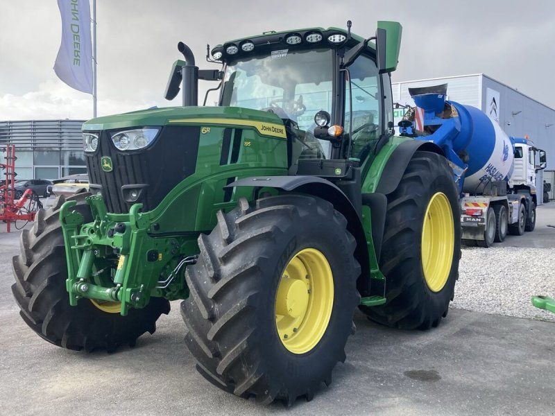 John Deere 6R 195