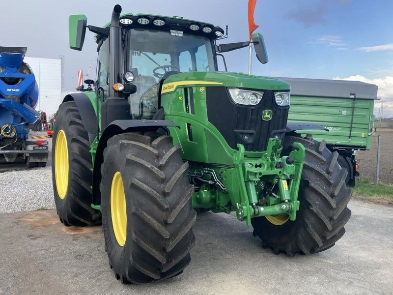 John Deere 6R 195