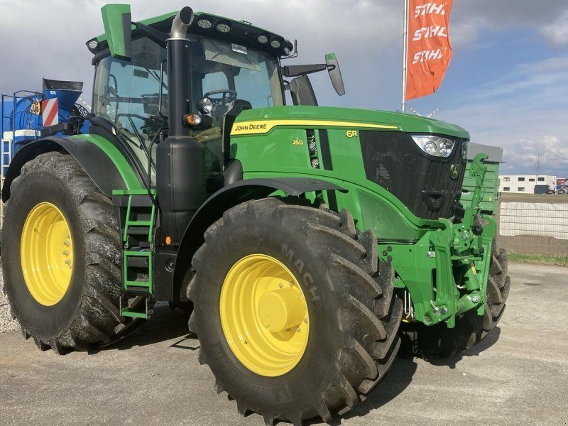 John Deere 6R 250