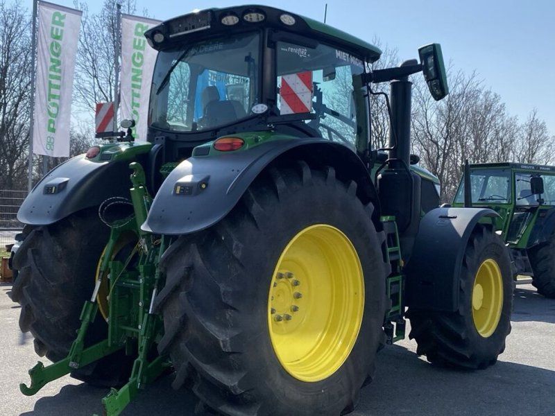 John Deere 6R 250