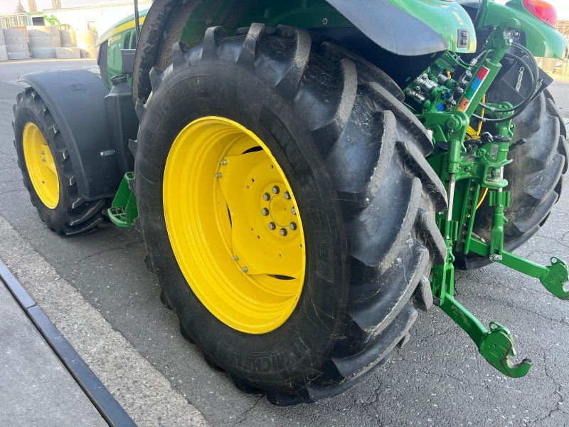 John Deere 5090R