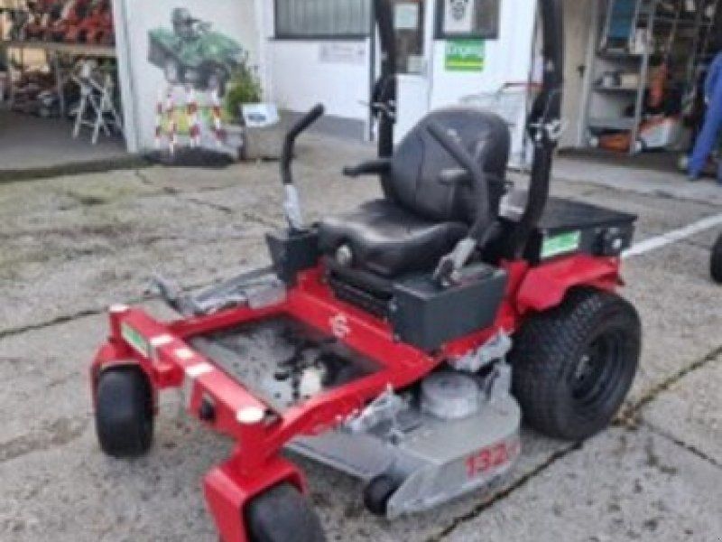 Cramer Akku Zero Turn 82ZT 132 82V