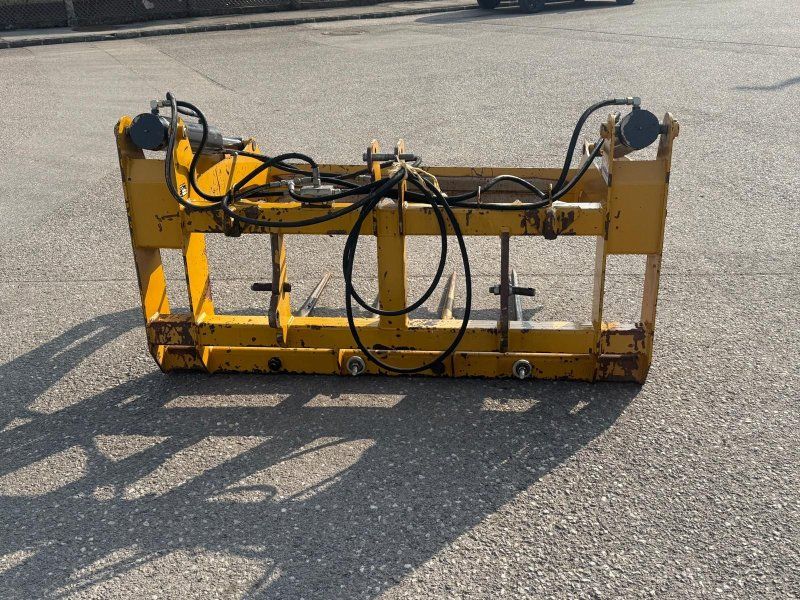 Mammut Rundballenschneider