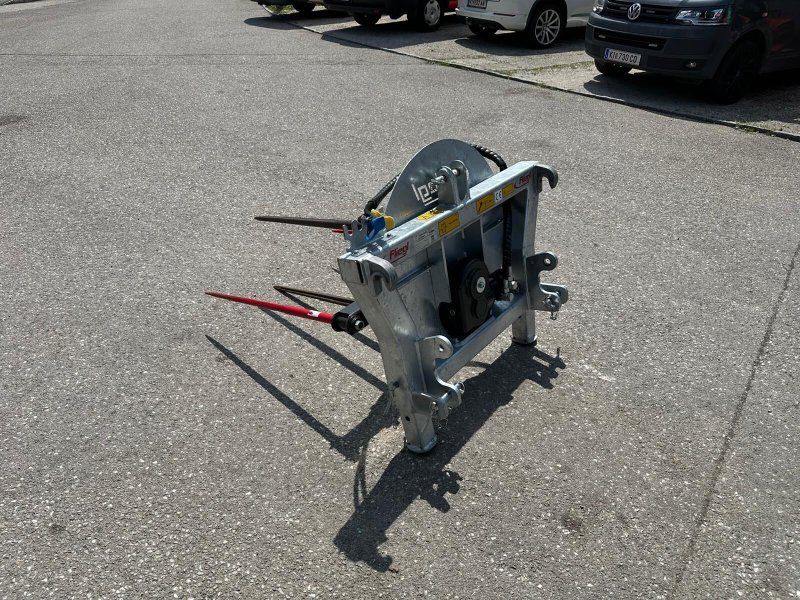 Fliegl Rundballenabwickler / Ballenabroller