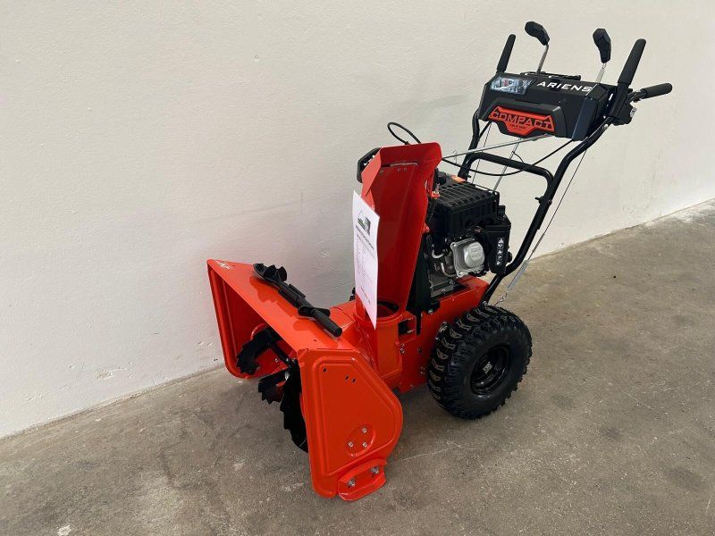 Ariens ST24 DLE Compact