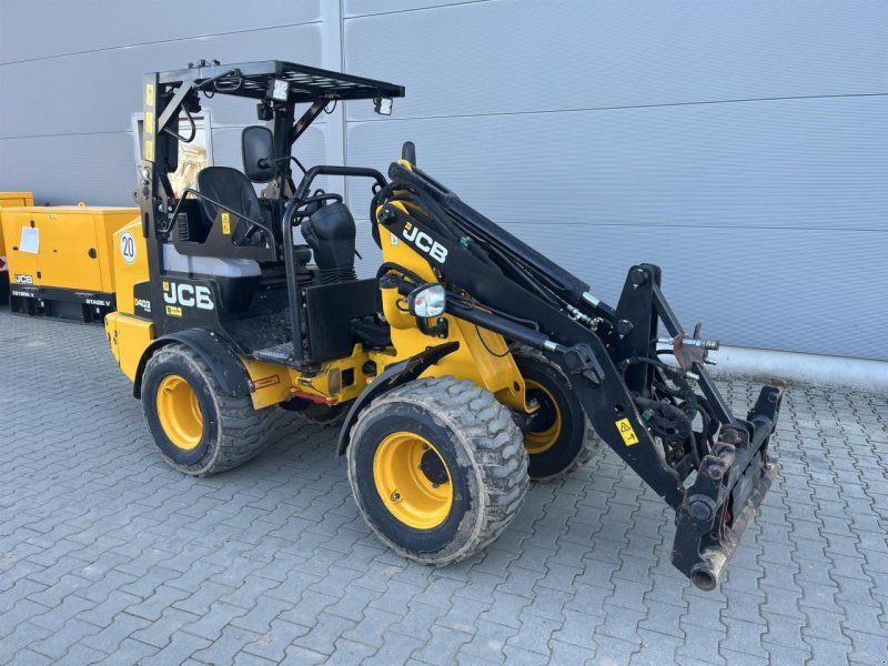 JCB 403 PLUS Agri
