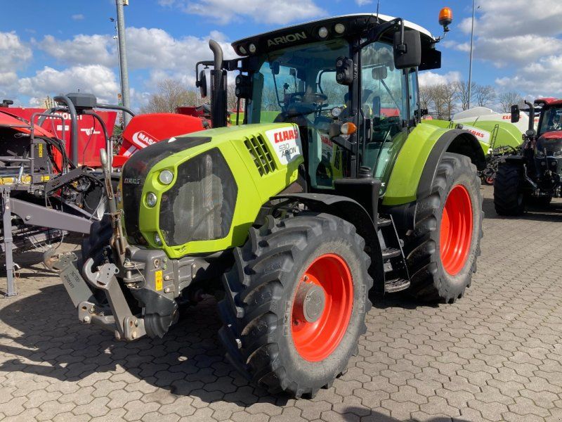 Claas Arion 530 CMatic Cebis