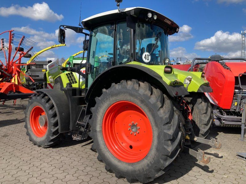 Claas Arion 530 CMatic Cebis