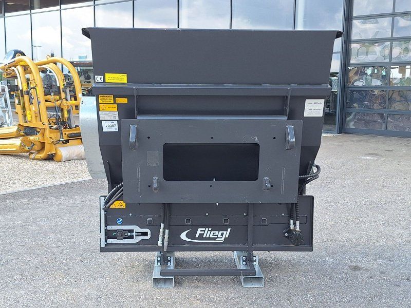 Fliegl AgroCenter Einstreuschel 175