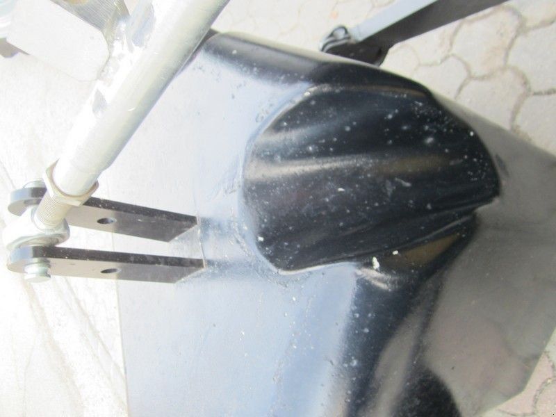 Massey Ferguson Beton  600 kg