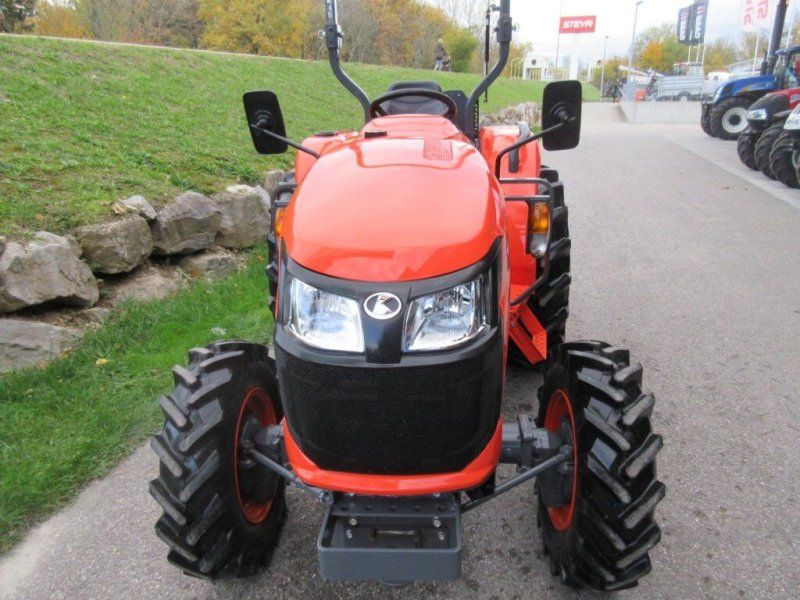 Kubota L1-382 HST-4WD
