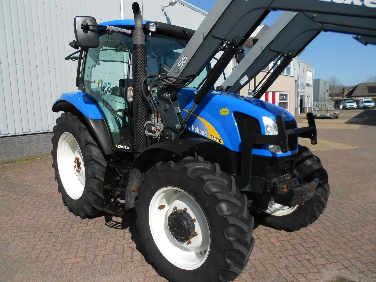 New holland t 6010