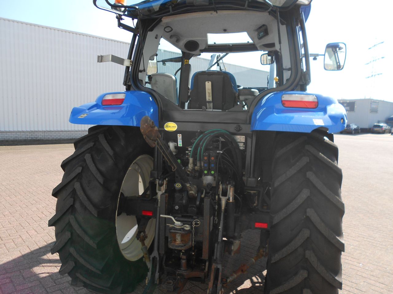 New holland t 6010