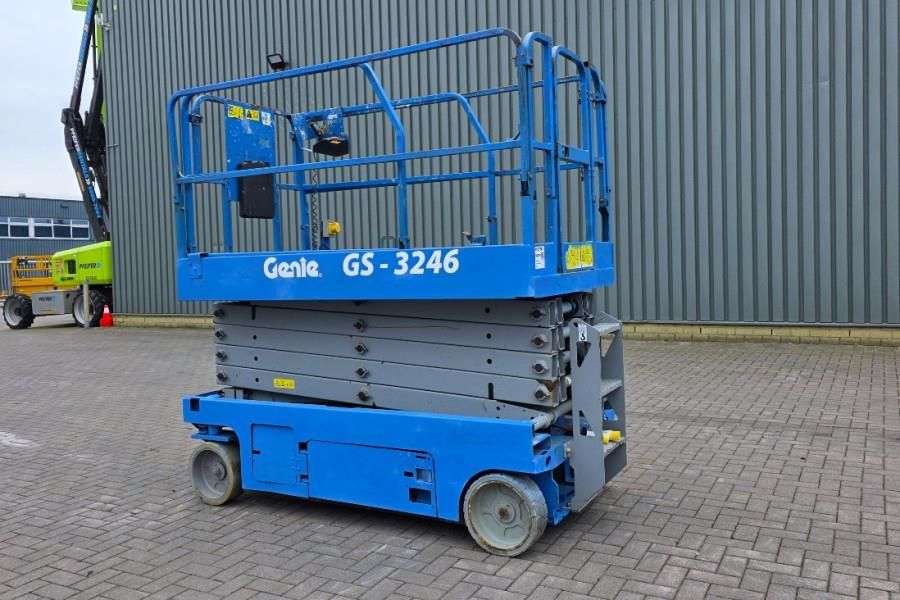Genie GS3246 Electric, Working Height 11.75 m, 318kg Cap