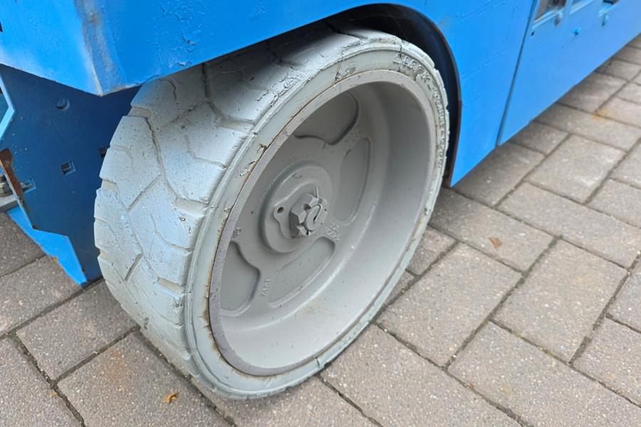 Genie GS3246 Electric, Working Height 11.75 m, 318kg Cap