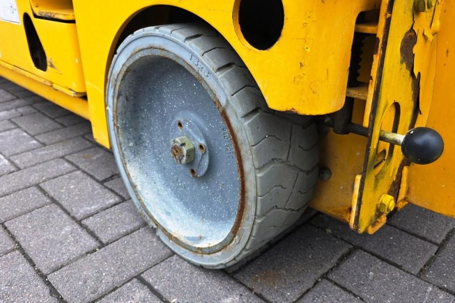 Haulotte Compact 10N Electric, 10m Working Height, 230kg Ca