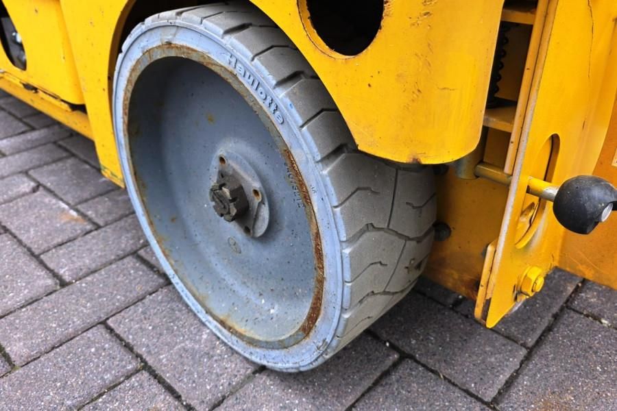 Haulotte Compact 10N Electric, 10m Working Height, 230kg Ca