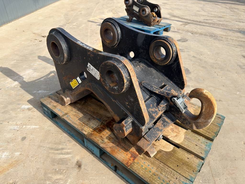 Verachtert CW45S - 330D / 336E / 336F / 340