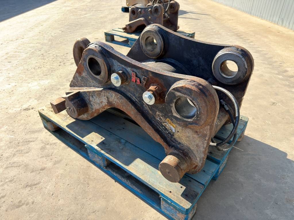 Verachtert CW55S - 325D / 329D / 329E / 330F