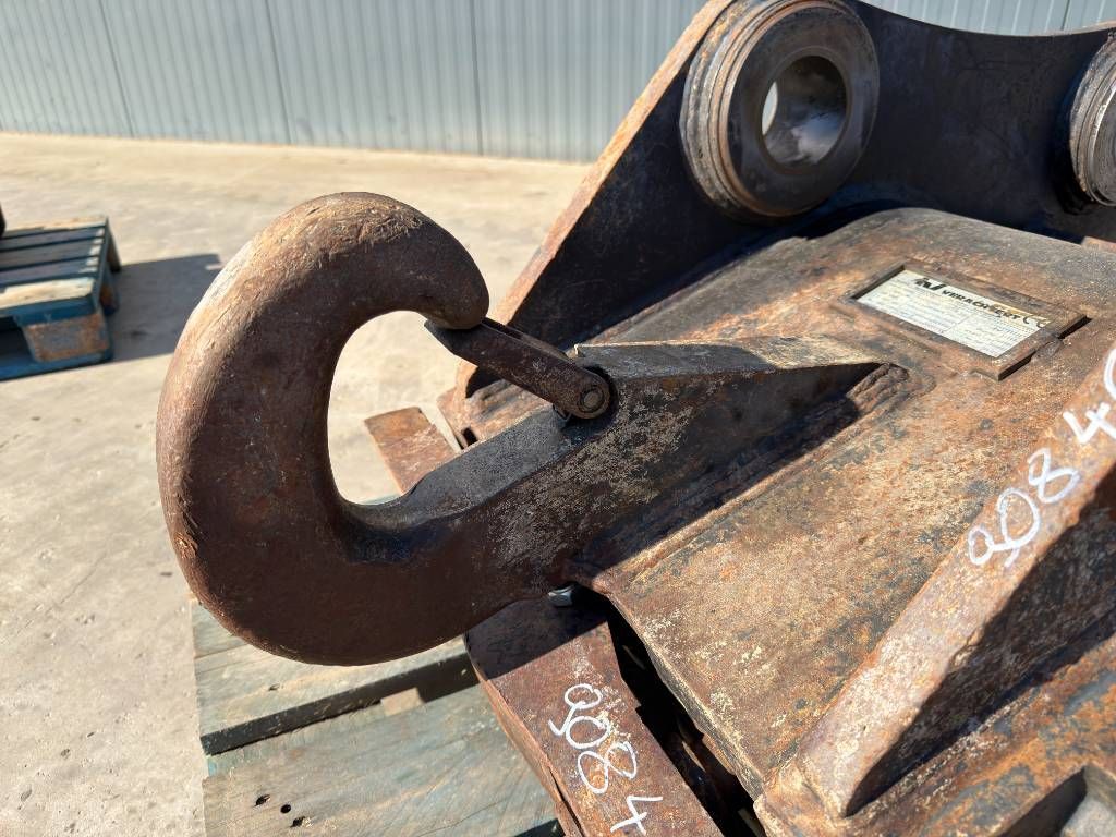 Verachtert CW55S - 325D / 329D / 329E / 330F