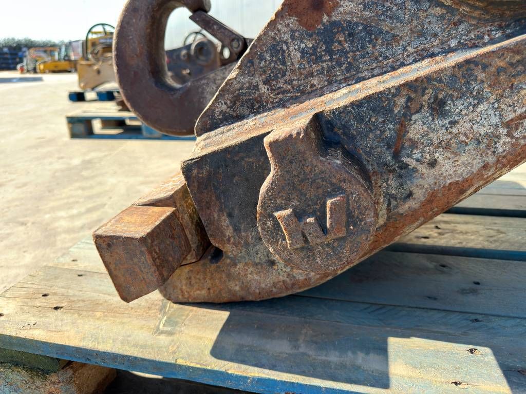 Verachtert CW55S - 325D / 329D / 329E / 330F