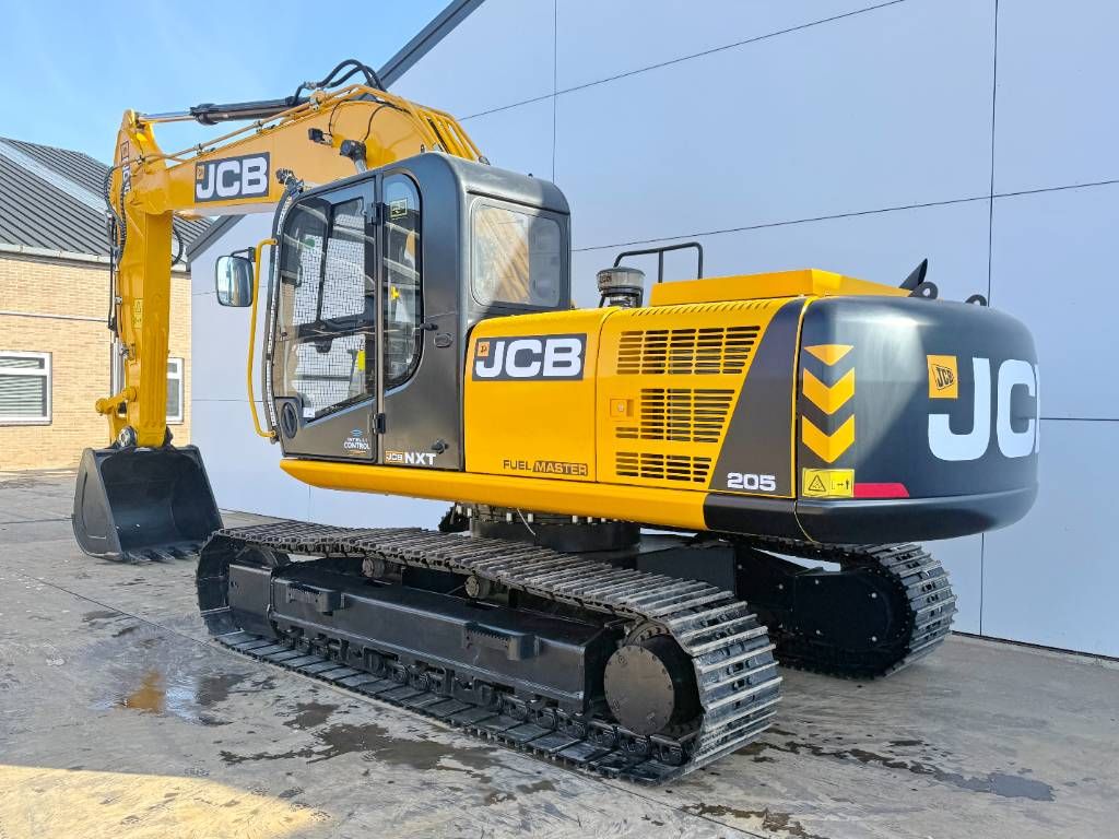 JCB 205 *2026 Model* New / Unused / Hammer Lines