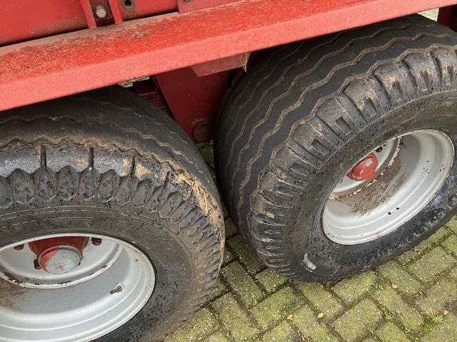 Strautmann Super Vitesse II DO Opraapwagen