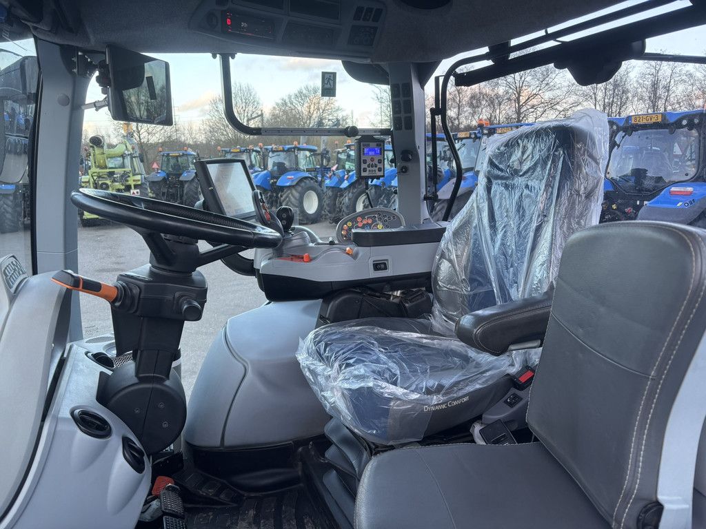 NEW HOLLAND T7.270 AC