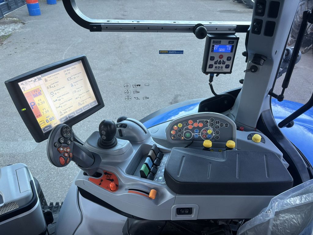 NEW HOLLAND T7.270 AC