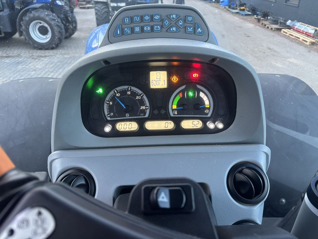 NEW HOLLAND T7.270 AC