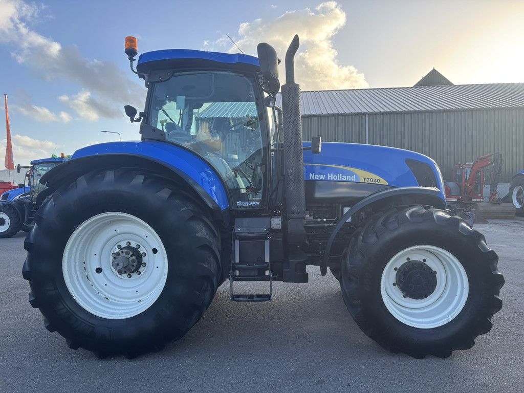 NEW HOLLAND T7040 PC/SIDEWINDER