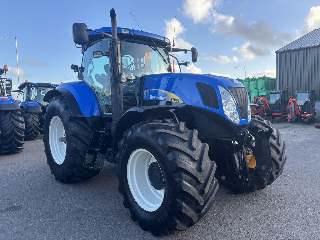 NEW HOLLAND T7040 PC/SIDEWINDER