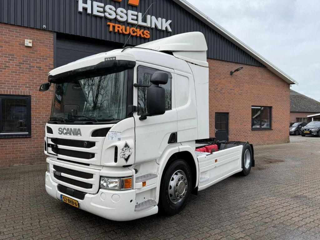 Scania P320 4X2 Slaapcabine 678.001KM Spoilers NL Truck APK/TUV 12-2026