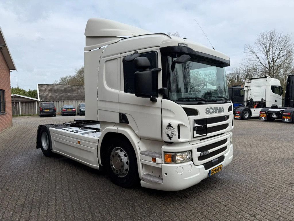 Scania P320 4X2 Slaapcabine 678.001KM Spoilers NL Truck APK/TUV 12-2026