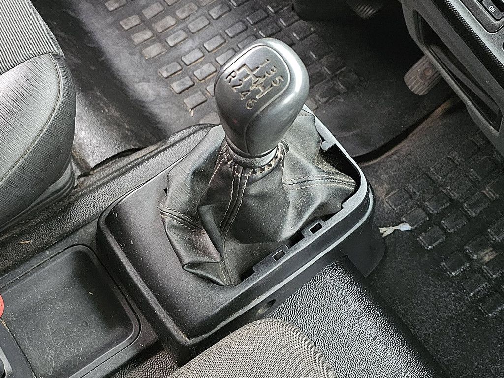 RENAULT D 180 7.49t manual airco