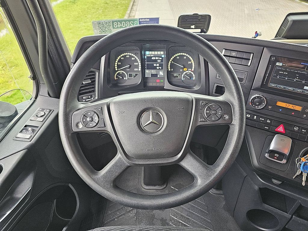 MERCEDES-BENZ ACTROS 1851