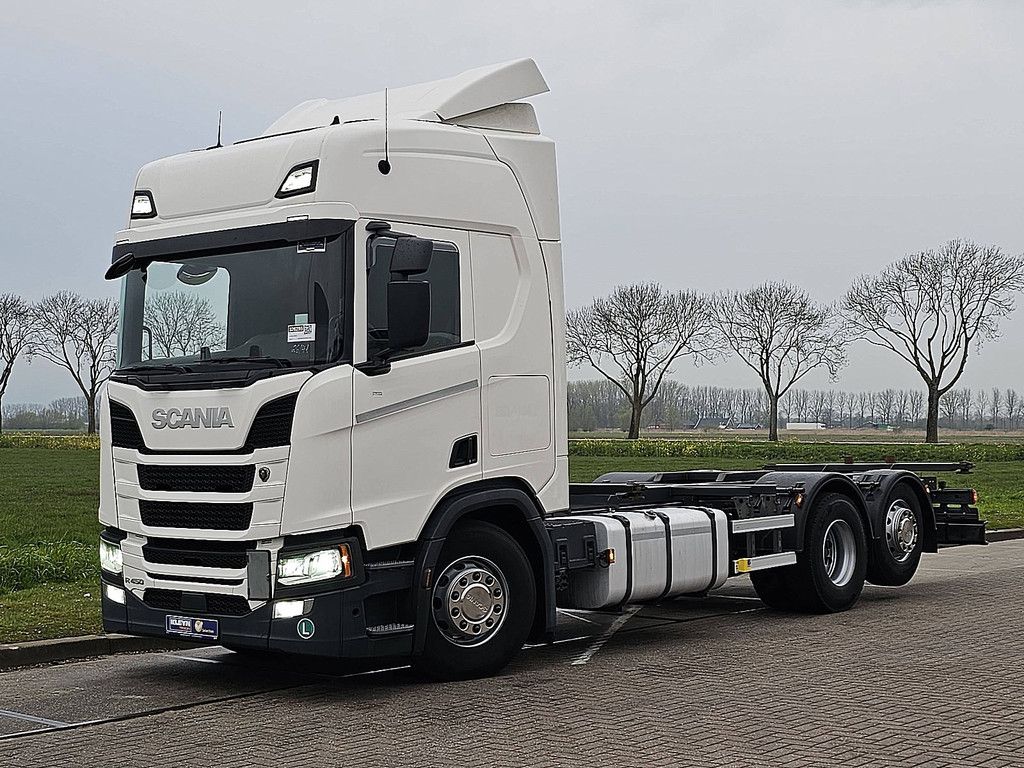 SCANIA R450 6x2*4