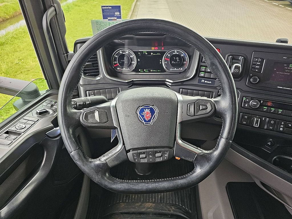 SCANIA R450 6x2*4