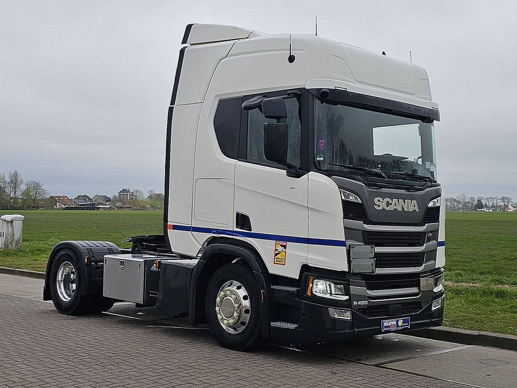 SCANIA R450 hl,adr exiii,fl