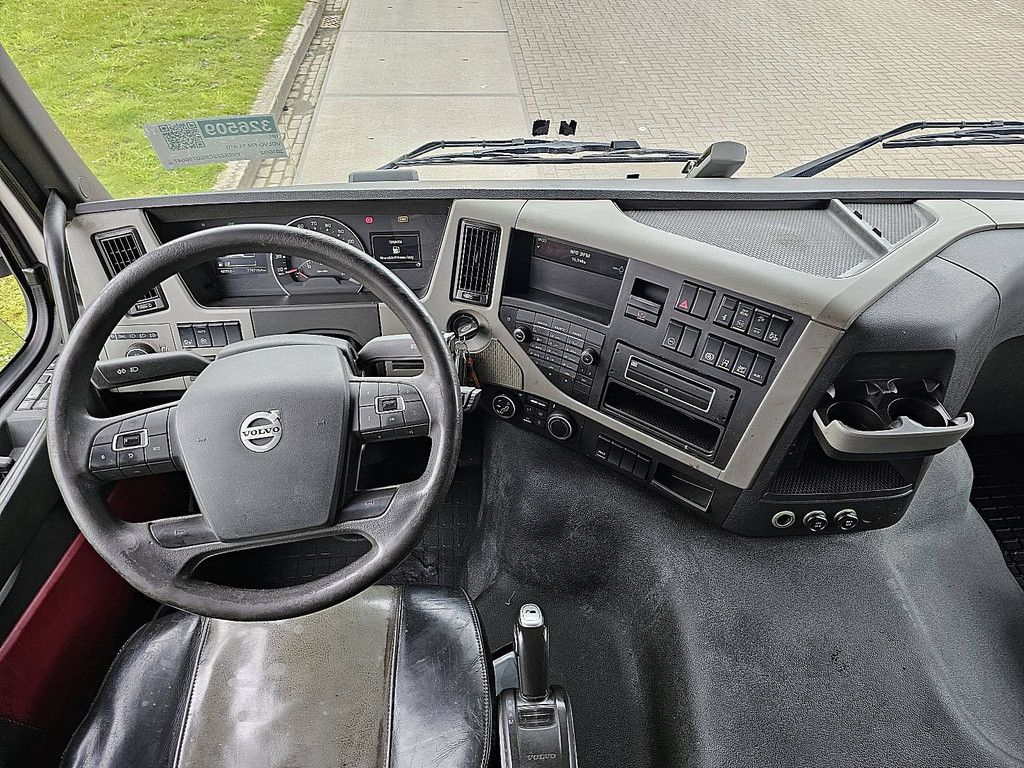 VOLVO FM 11.410 6x2*4 2.5t lift glob