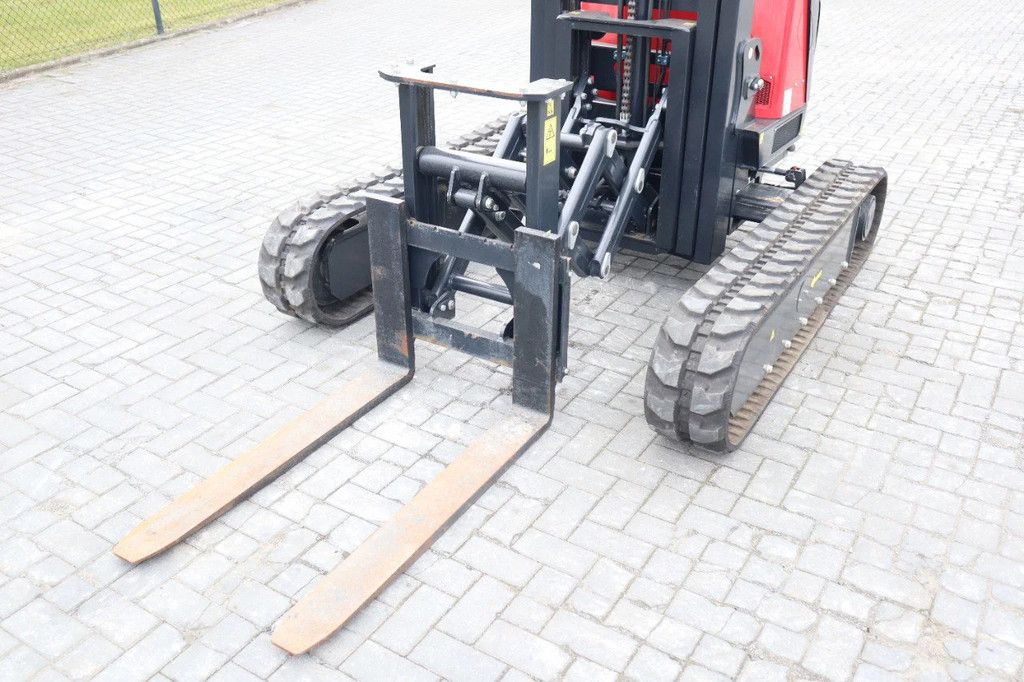 Hinowa TPX1800 | TRACKED FORKLIFT | 1.8 TON | EXT FORKS