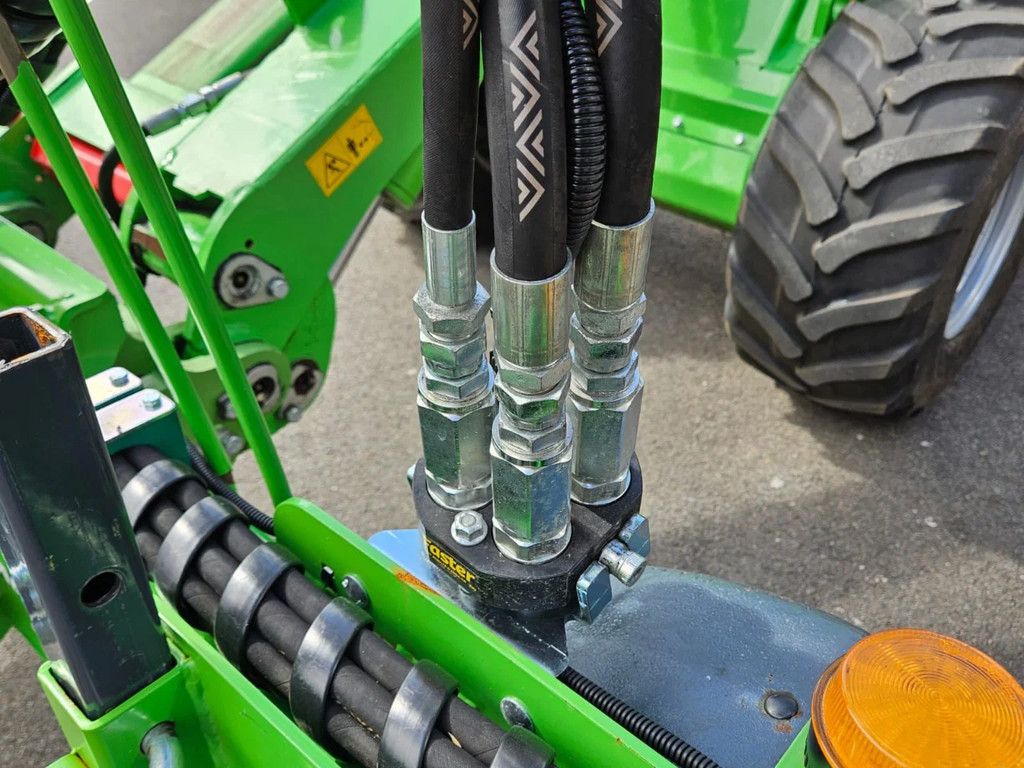 Avant Heggensnoeier 1300 incl hydr. zijarm