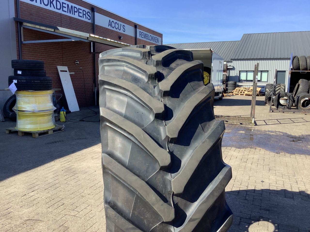 Trelleborg TM1060 710/60R42 & 600/60R30 compleet op Fendt wielen